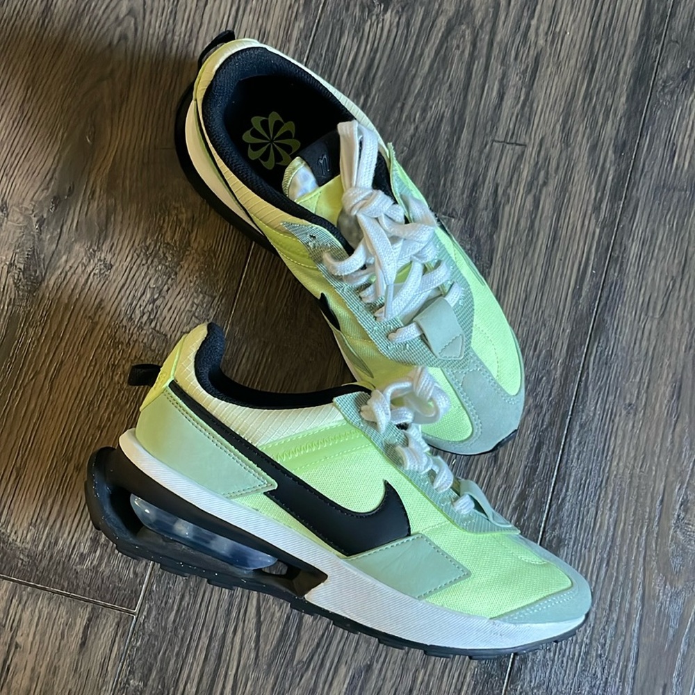 Nike air max pre-day liquid lime size 6